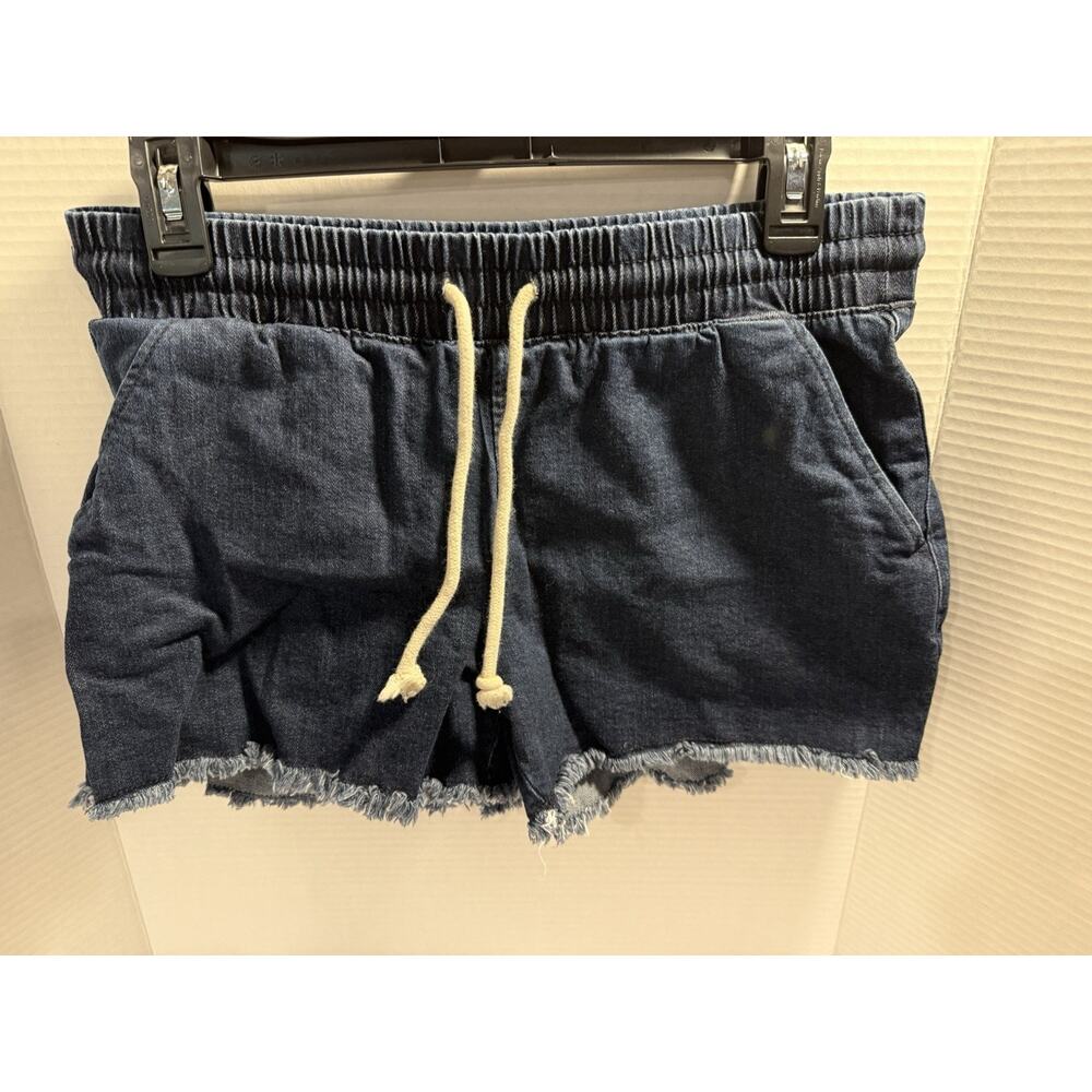 Women’s No Boundaries Tie Front Stretchy Denim Shorts Size Medium (7/9)